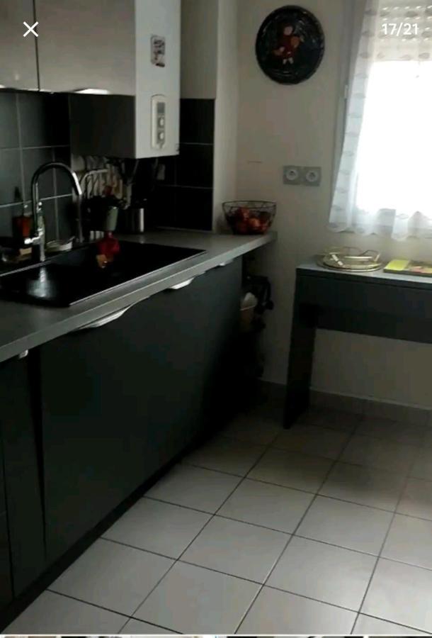 Logement A Cote De L'Aeroport Orly Athis-Mons Kültér fotó